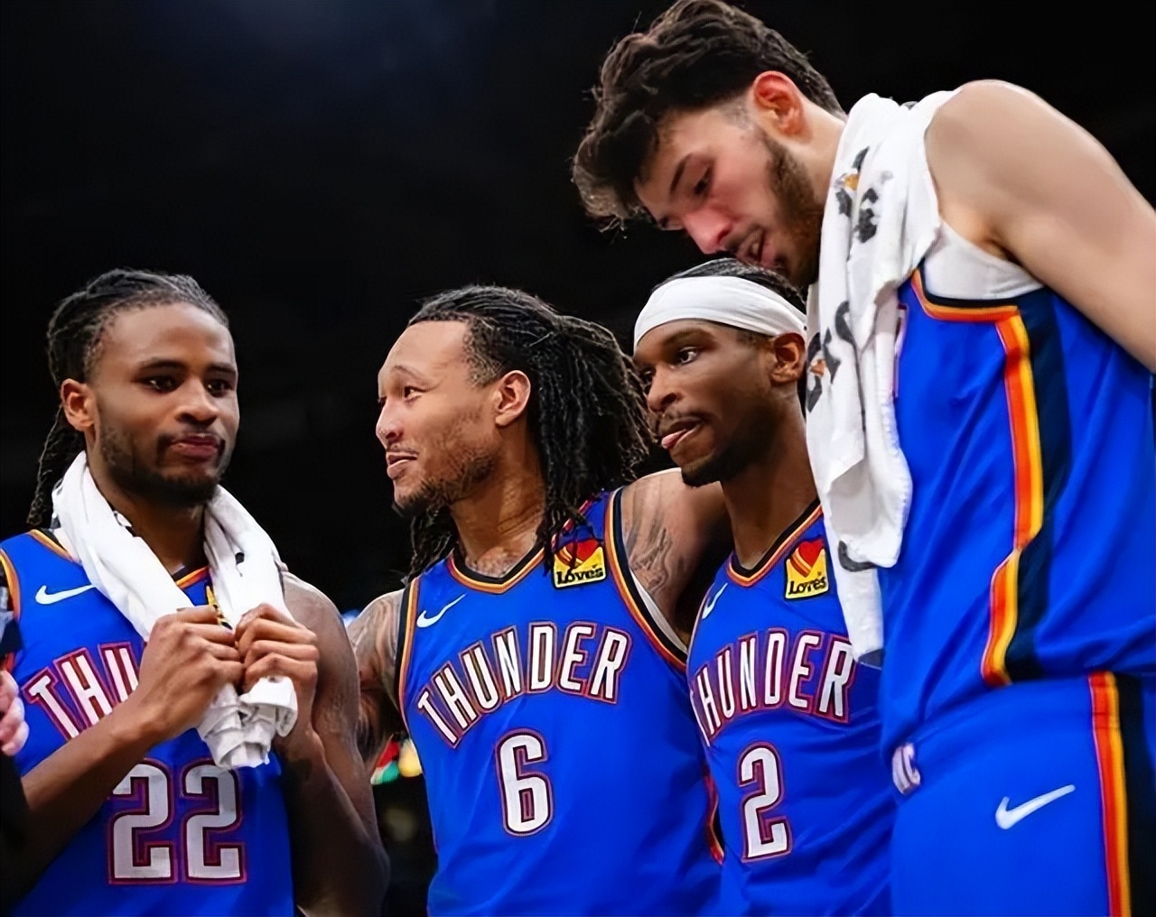 鲍威尔爆发，高诗岩关键三分制胜，山东男篮险胜北京（鲍威尔火力全开，高诗岩致胜三分，山东男篮险挫北京）