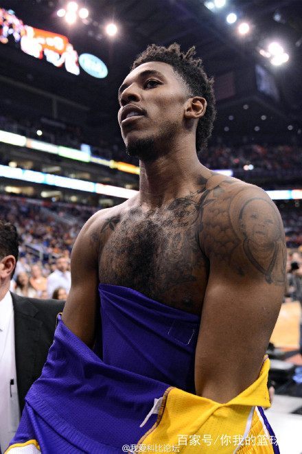 中超球队阵容分析：武汉三镇近期变化,（中超观察：武汉三镇阵容近期动向解读）