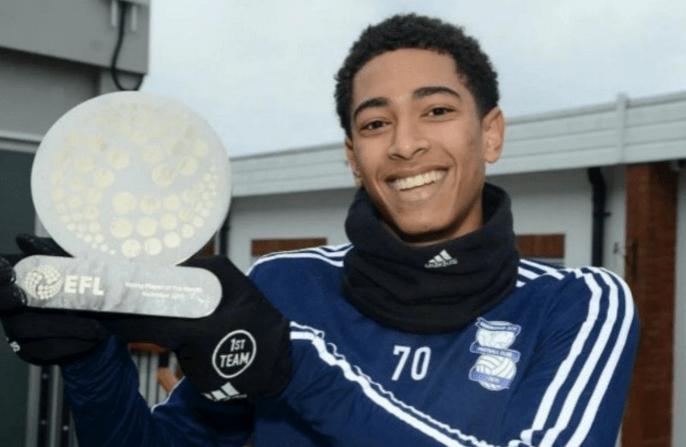 NBA战报：波尔津吉斯29分7板，老鹰115-98轻取鹈鹕（NBA快讯：波尔津吉斯29+7发威，老鹰115-98击退鹈鹕）