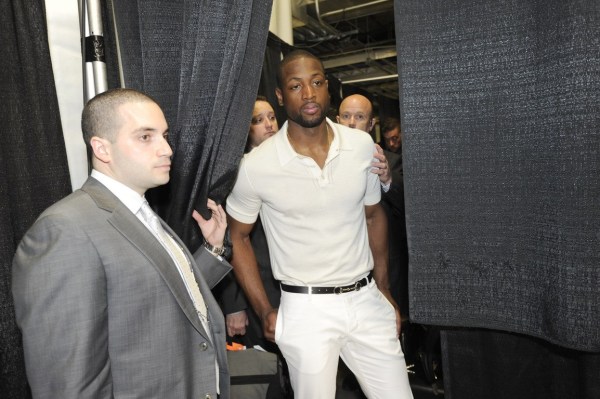 篮球篮网球员接受采访谈季后赛目标（篮网球员接受专访畅谈季后赛目标）