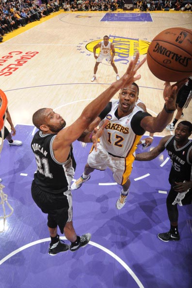 这是39岁？胡尔克远距离任意球直接爆射破门（39岁仍凶猛！胡尔克远距离任意球重炮破门）