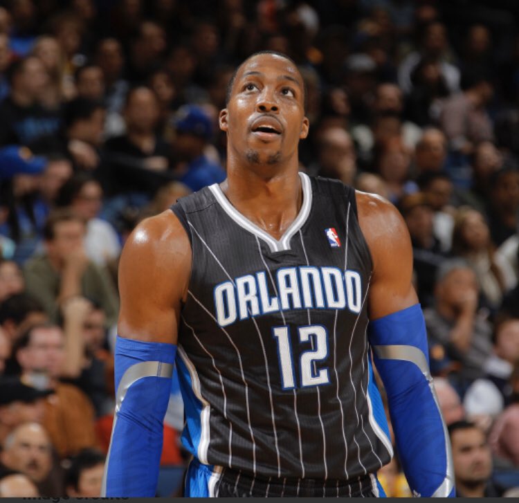 从男篮名宿到奥运火炬传递，这是巩晓彬和TCL敢为不凡的旅程（巩晓彬携手TCL的敢为不凡之旅：从男篮传奇到奥运火炬手）