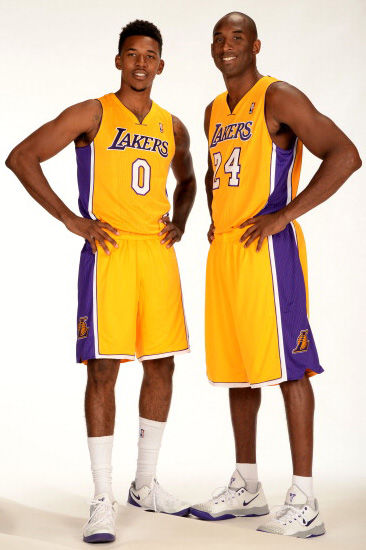 一个50+三双一个19中7只得22分 当今天下第一人是谁还有悬念？（一边50+三双，一边19投仅22分，当今第一人还有悬念吗？）