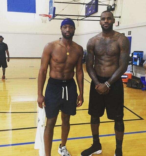 梅州vs英博：5外援PK3外援，刘祝润、杨铭锐首发，刘云出战（梅州对阵英博：外援5比3，刘祝润、杨铭锐首发，刘云出场）