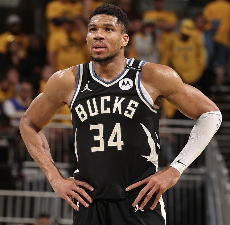 62场，埃梅里成为维拉队史带队英超胜场数第一的主帅（62胜在手，埃梅里加冕维拉英超胜场最多主帅）