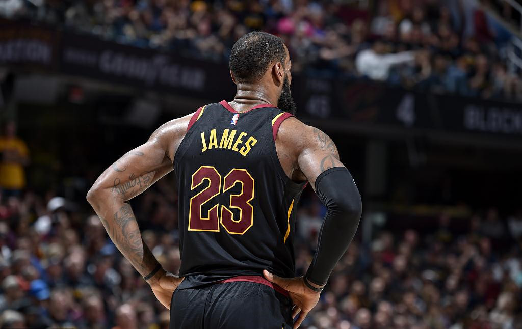 迪卡尼奥：国米再这样下去，将会迎来一个失望的赛季（迪卡尼奥警示：国米若不改善，赛季恐以失望收场）