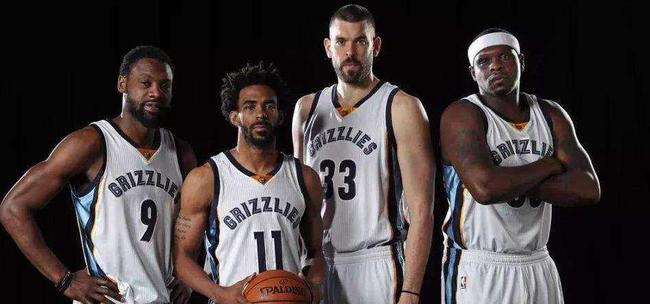 世欧预半场：内维斯双响，B费点射，葡萄牙5-1亚美尼亚（世欧预上半场：内维斯梅开二度，B费点射，葡萄牙5-1领先亚美尼亚）