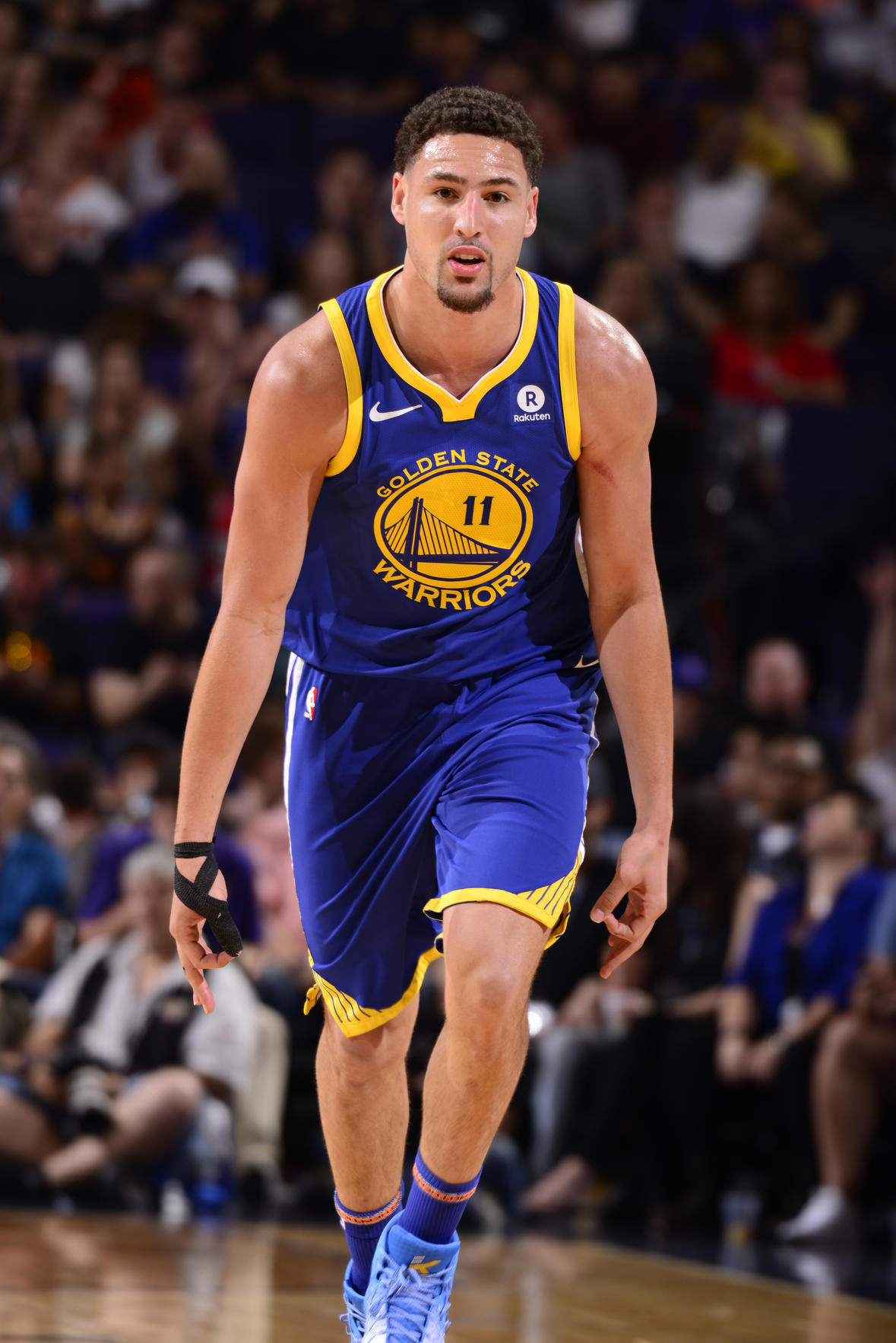 意甲最新积分战报：两大强队落败，榜首易主，争冠形势乱了（意甲积分榜更新：两强失利，榜首易位，争冠格局洗牌）